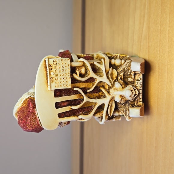 Harmony Kingdom "Jingle Bell Rock" Santa in Rocking Chair Figurine - Picture 3 of 16